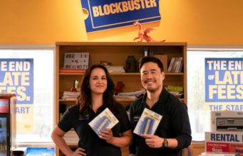 NETFLIX DIVULGA MAIS FOTOS NOSTÁLGICAS DA SÉRIE BLOCKBUSTER E DATA DE LANÇAMENTO