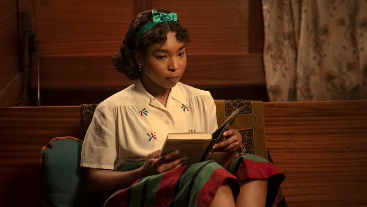 Delainey Hayles como Claudia em entrevista ao vampiro 2ª temporada