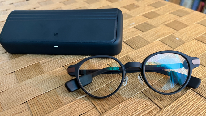 O HACK PERFEITO: Como Este Geek Usou Óculos Inteligentes Para Enganar o Bartender e Beber de Graça