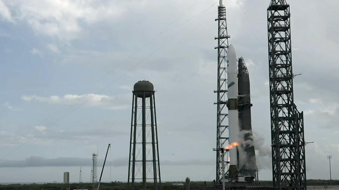 **Tempestade Adia Novo Voo do Foguete New Glenn da Blue Origin!**