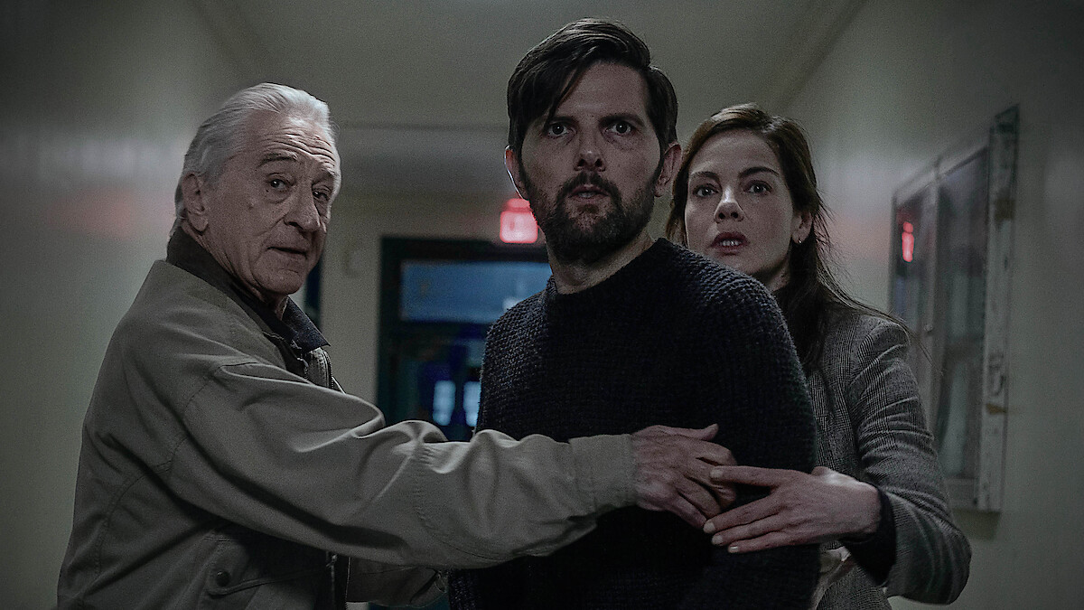 Robert De Niro, Adam Scott e Michelle Monaghan em The Whisper Man